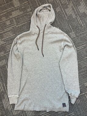 Men's Light Grey Waffle-Knit Pullover Hoodie with Drawstring